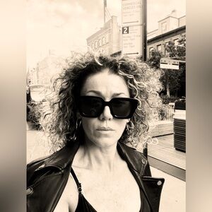 Meet your Posher, Diana